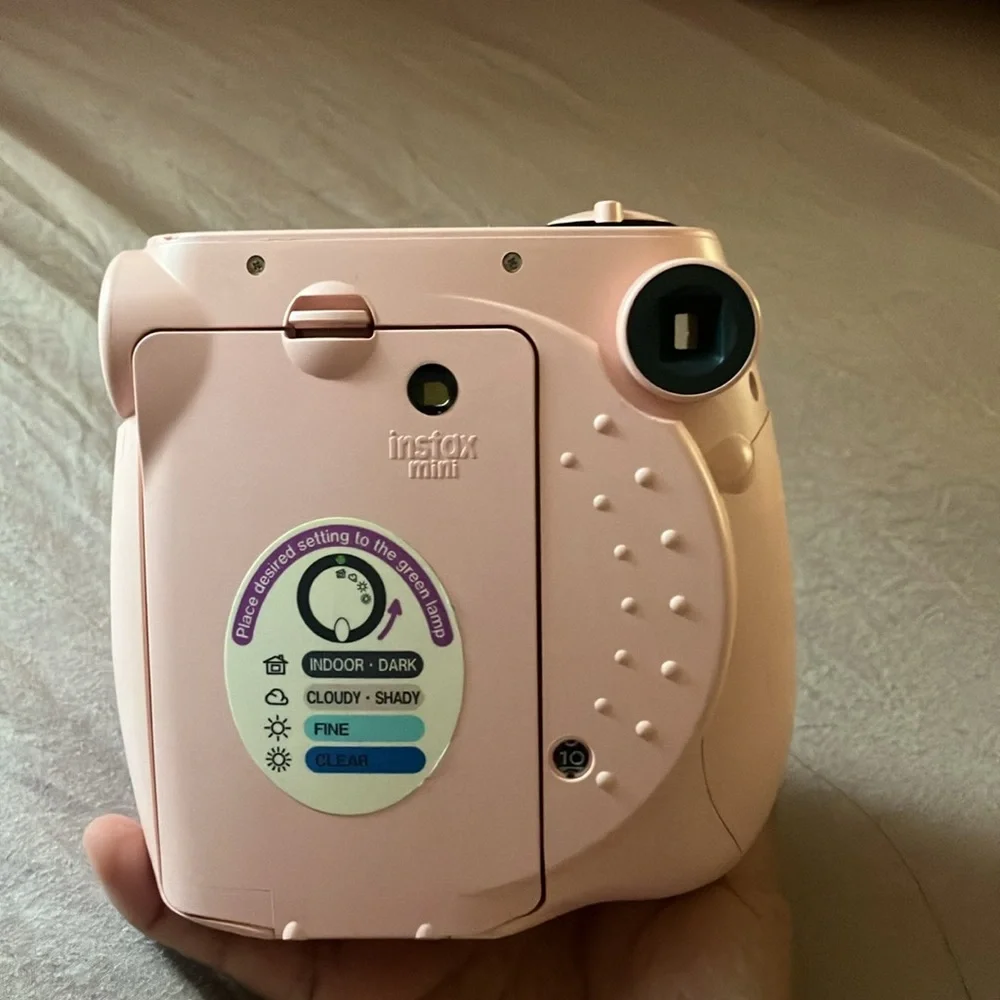 Selling instax mini 75
